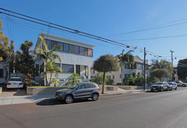 2627-2639 3rd St in Santa Monica, CA - Building Photo - Building Photo