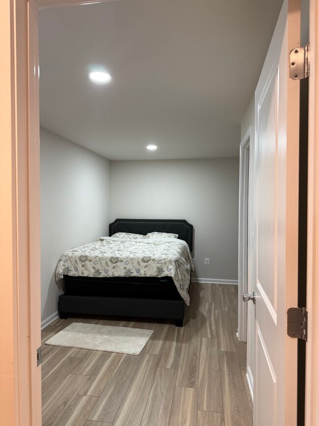 property at 102 Munsee Cir