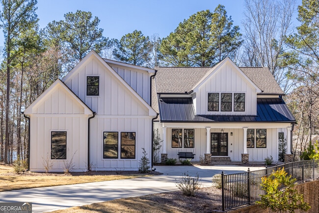 property at 1131 Pinehurst Dr