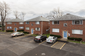 Belvedere Manor in Cheektowaga, NY - Foto de edificio - Building Photo