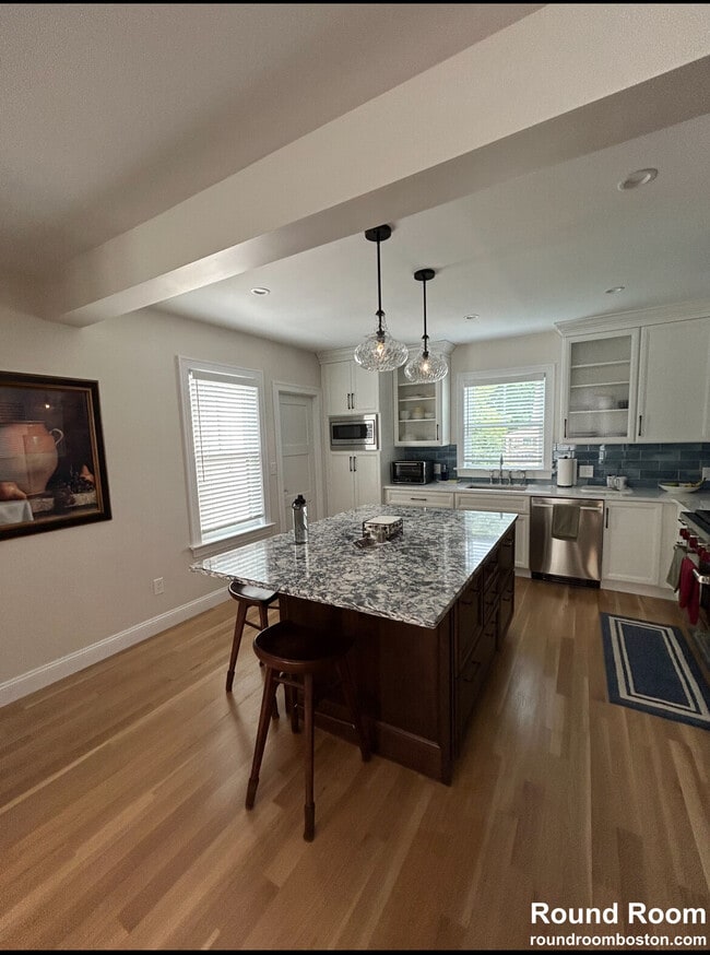 41 Coolidge Rd, Unit 1 in Boston, MA - Building Photo - Building Photo