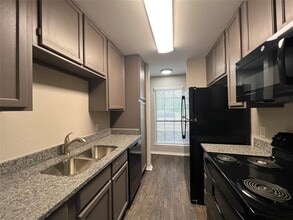 7417 Kingswood Dr in Fort Worth, TX - Building Photo - Building Photo