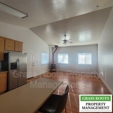 152 W Empire St in Grass Valley, CA - Building Photo - Building Photo