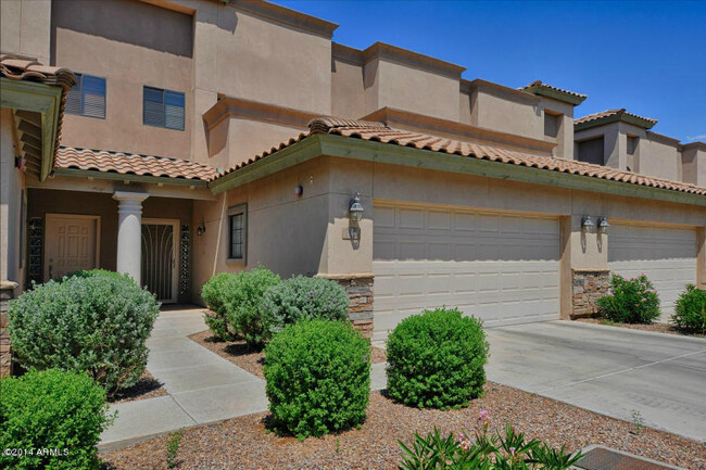 7627 E Indian Bend Rd in Scottsdale, AZ - Building Photo - Building Photo