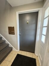 4191 Hoffman Ave, Unit 2 in Cincinnati, OH - Foto de edificio - Building Photo