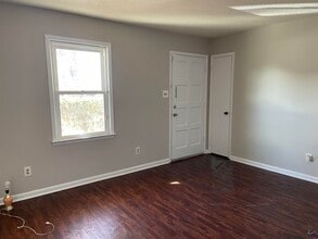 110 Lockwood Dr in Warner Robins, GA - Building Photo - Building Photo