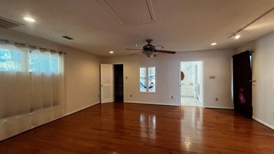 905 Van Ave in Daphne, AL - Foto de edificio - Building Photo