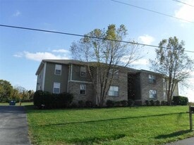 241 McFadin Station St in Bowling Green, KY - Building Photo