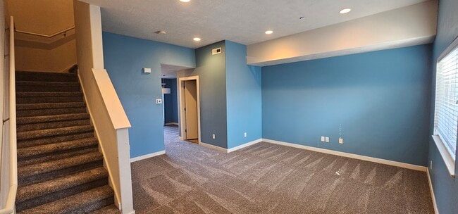 property at 725 S 200 W