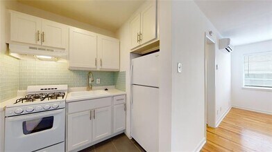 2405 Abrams Rd-Unit -S1 in Dallas, TX - Building Photo - Building Photo