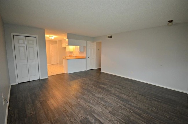 5630 Brookview Ct-Unit -B in Sachse, TX - Building Photo - Building Photo