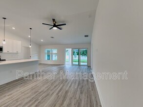 220 NE 31st Terrace in Cape Coral, FL - Building Photo - Building Photo