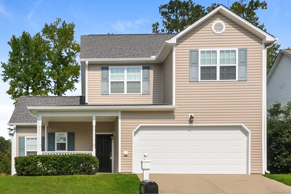 601 Prickly Pear Dr in Fuquay Varina, NC - Building Photo