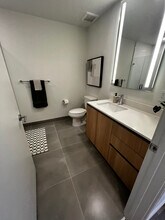 81 NW 32nd St, Unit S1 in Miami, FL - Building Photo - Building Photo