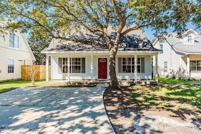 Unavailable Property At 14080 Innerarity Point Rd In Pensacola FL 