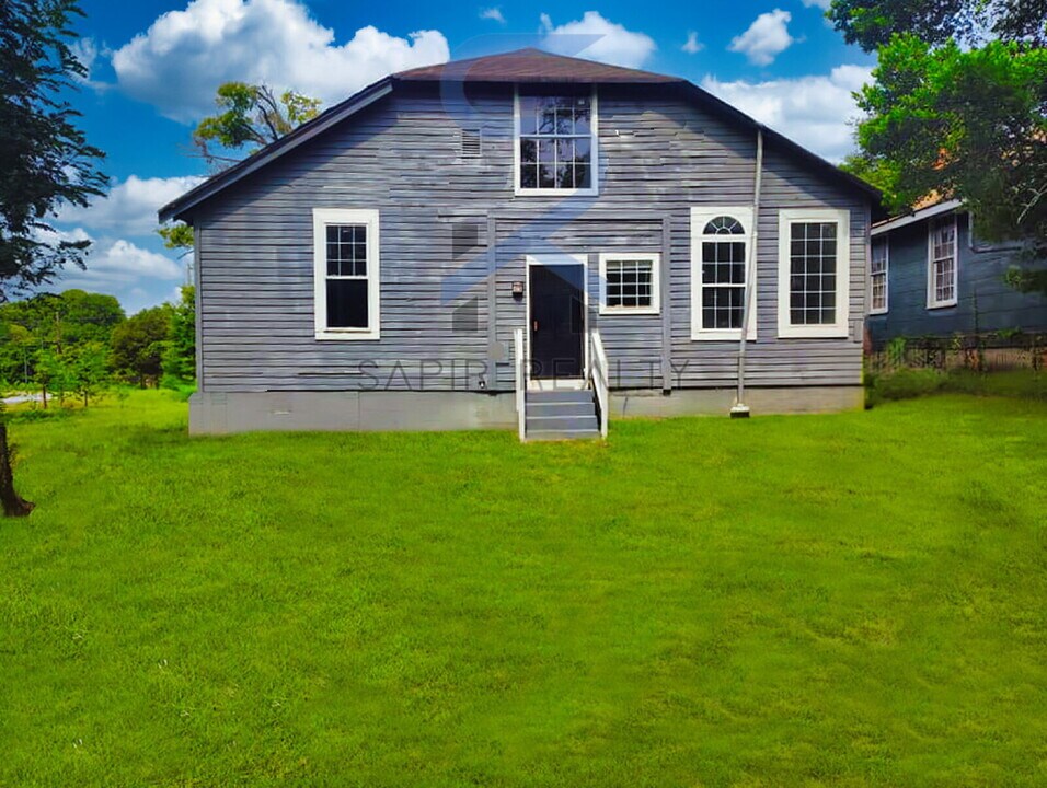 3823 Lake St in Macon, GA - Building Photo