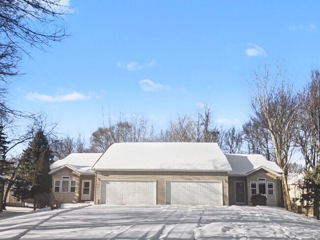 6156-6158 Fairgrove St in Kalamazoo, MI - Foto de edificio - Building Photo