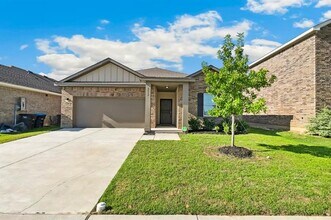 5513 Ladytown Ln in Crowley, TX - Building Photo - Building Photo