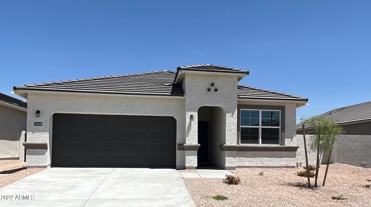24448 W Hacienda Ave in Buckeye, AZ - Building Photo