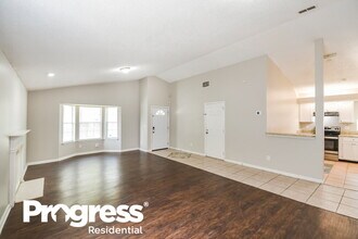 10725 Meadowlea Dr in Jacksonville, FL - Foto de edificio - Building Photo