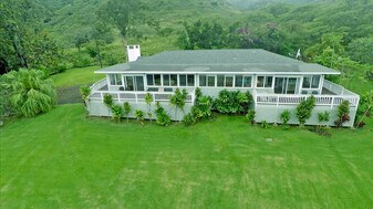 68-434-434 Farrington Hwy in Waialua, HI - Building Photo