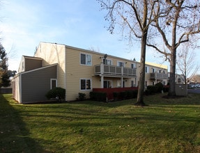 Casa De Angelo in Sacramento, CA - Building Photo - Building Photo