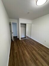 446 N California St, Unit GH in Burbank, CA - Foto de edificio - Building Photo