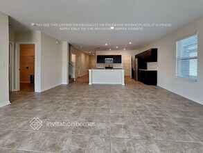 4211 Bull St in St. Cloud, FL - Foto de edificio - Building Photo