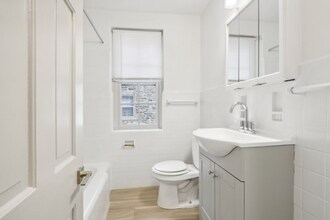 2920 Midvale Ave in Philadelphia, PA - Building Photo - Building Photo