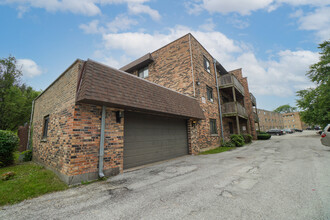 Matteson Apartments in Matteson, IL - Building Photo - Building Photo