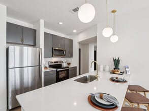 Commodore Old Town Manchester in Richmond, VA - Building Photo - Building Photo