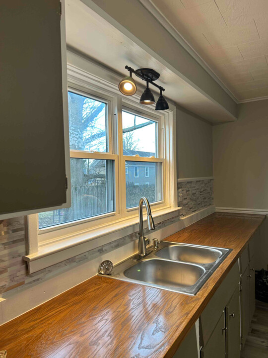 609 Buffalo St in Fulton, NY - Building Photo