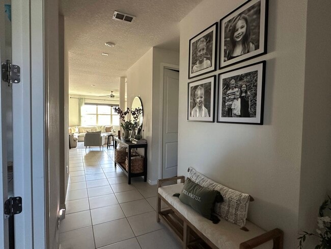 10843 Rolling Moss Rd in Tampa, FL - Building Photo - Building Photo