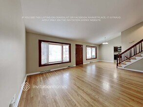 1550 E Anderson Dr in Palatine, IL - Foto de edificio - Building Photo