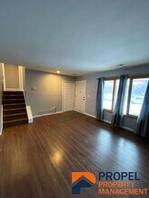 243 Randall Dr in Troy, MI - Building Photo - Building Photo