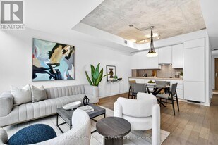 38 Stewart St in Toronto, ON - Building Photo