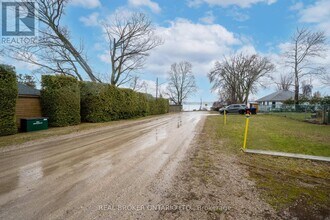 1092 Alfred St in Innisfil, ON - Building Photo - Building Photo