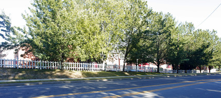 The Parkridge I in Bridgeport, CT - Foto de edificio - Building Photo