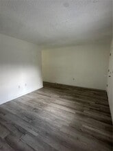 704 Sunset Ave in Auburndale, FL - Building Photo - Building Photo