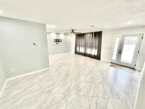 1545 Indiana Ave in Palm Harbor, FL - Building Photo - Building Photo