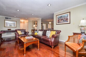 5050 Ambassador Way in Houston, TX - Building Photo - Building Photo