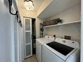 9033 Wiles Rd in Coral Springs, FL - Building Photo - Building Photo