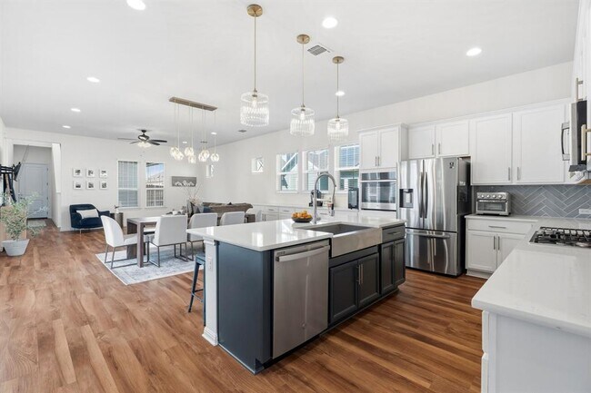 8704 Apogee Blvd in Austin, TX - Building Photo - Building Photo