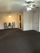1022 Wilson Rd in Humble, TX - Building Photo - Building Photo