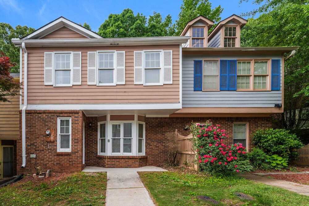 5603 Wells Cir in Stone Mountain, GA - Foto de edificio