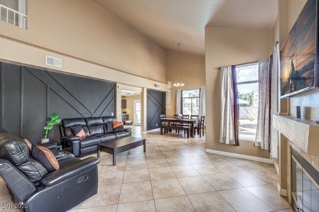 property at 1918 Pintura Cir