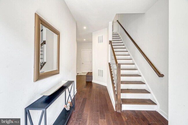 9339 Lemon Mint Ct in Fairfax, VA - Building Photo - Building Photo