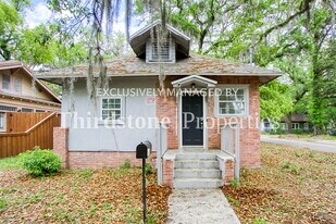 2771 Sunnyside St in Jacksonville, FL - Building Photo