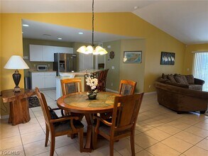 3732 NE 12th Pl in Cape Coral, FL - Building Photo - Building Photo