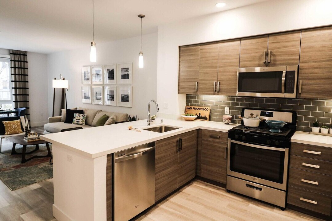 56 Triton Park Ln in Foster City, CA - Building Photo